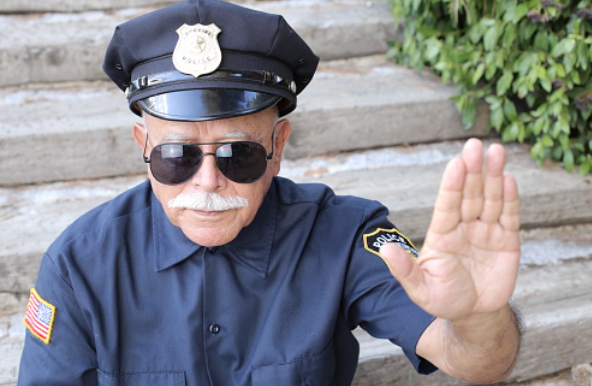 "海外旅行スリ&詐欺" 最新パターン10選と対応策